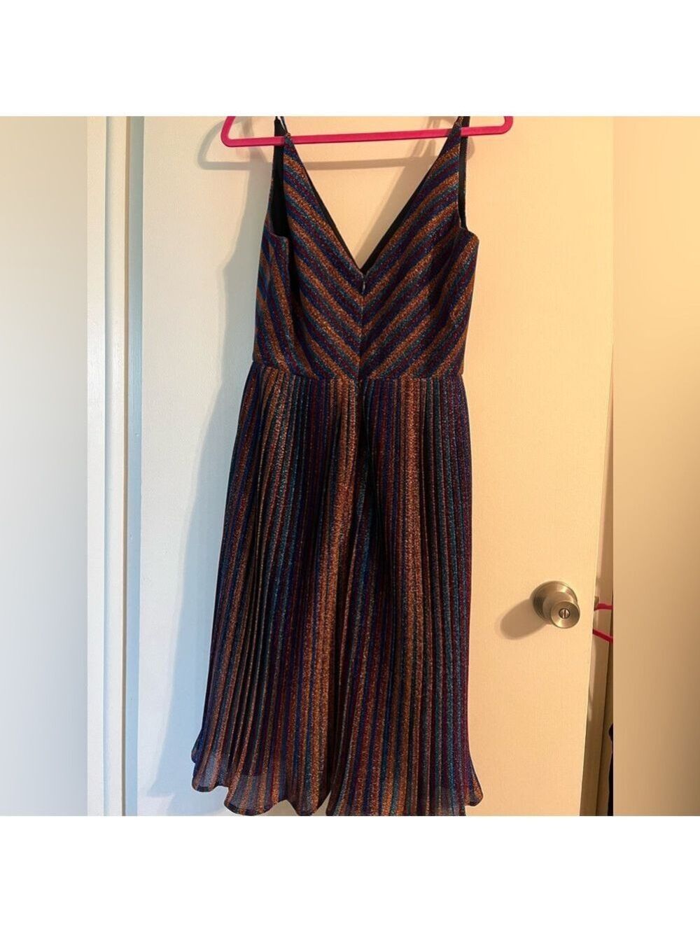 Dress the Population Haley Metallic Cobalt Pleated Chevron Dress Medium - Picture 7 of 12